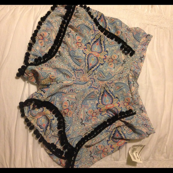 High waisted patterned shorts