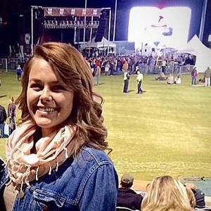 Meet your Posher, Macie