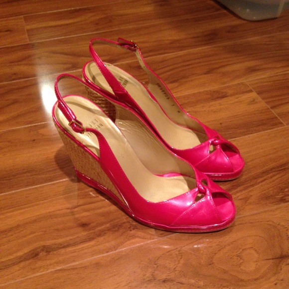 Stuart Wietzman  💗 Pink Patent leather peep toe