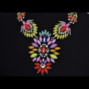 Statement necklace