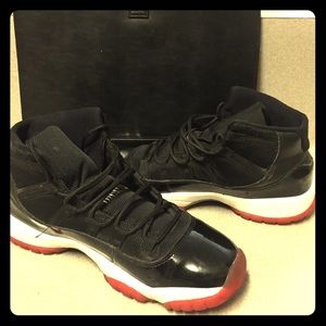 Youth Boys size 7 Jordan's Breads 11s
