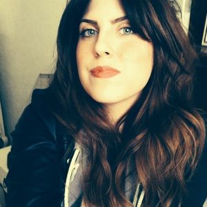 Meet your Posher, Caroline