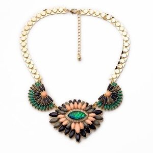 Statement necklace