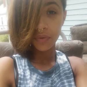 Meet your Posher, Tiffany