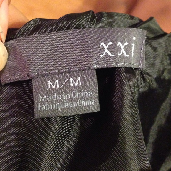 Multi Colored Skirt - Picture 2 of 2