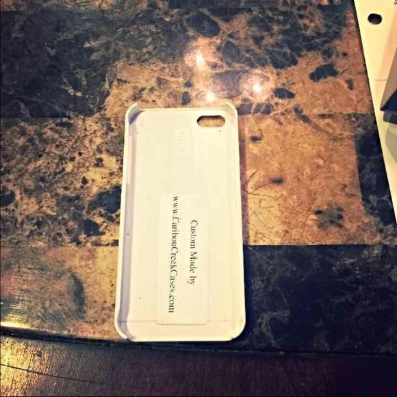 iPhone 5s - Picture 2 of 2