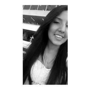 Meet your Posher, Leonela