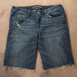American Eagle bermuda shorts
