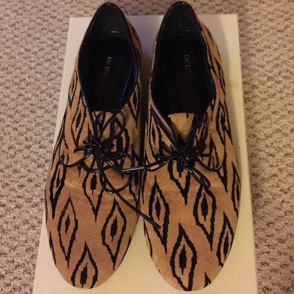 BCBG shoes