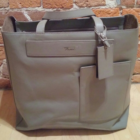 Tumi Tote