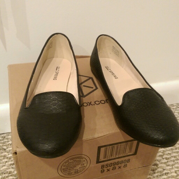 Black flats