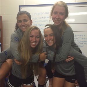 Meet your Posher, Lauren