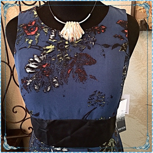 SOLD/BUNDLE🌹Kensie Floral Print Dress🌹 - Picture 2 of 4