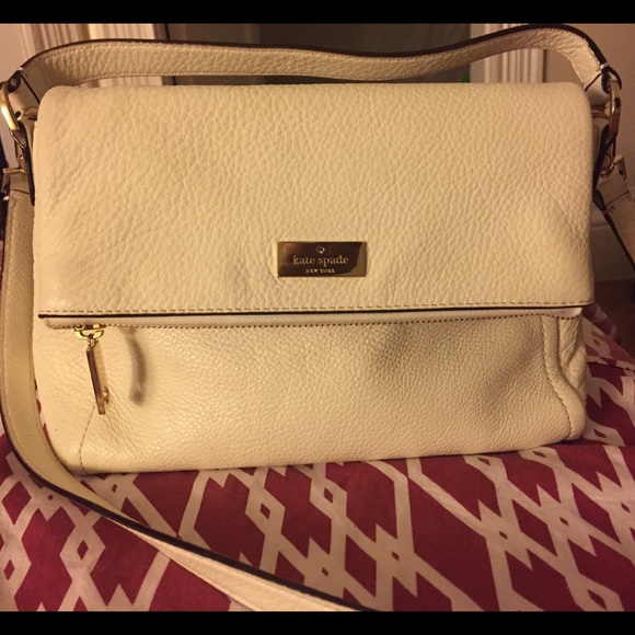Kate spade crossbody purse with handle