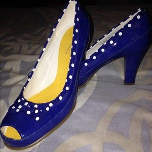 AEROSOLES Benefit Peep Toe Heels