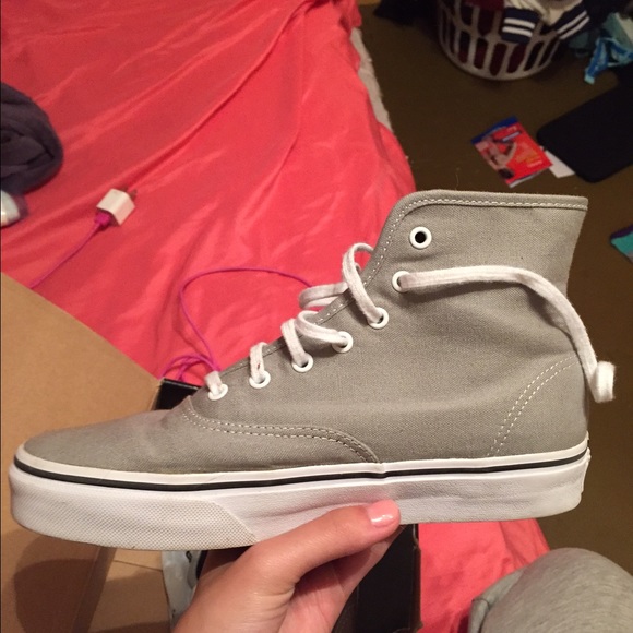 Vans on hold for Maria