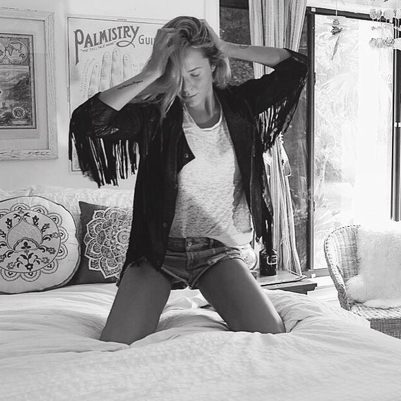 EVERLY FRINGE JACKET - Picture 3 of 4