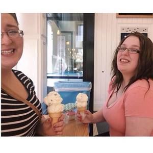 Meet your Posher, Katie anna