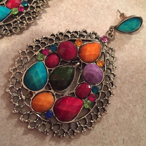 Pageant Earrings - Picture 2 of 2