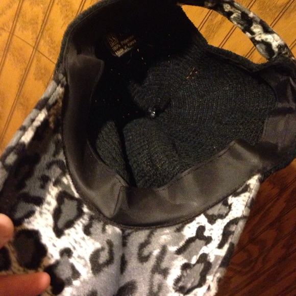 Nice hat - Picture 4 of 4