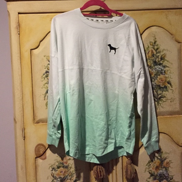 🌷 NWOT Pink Top 🌷