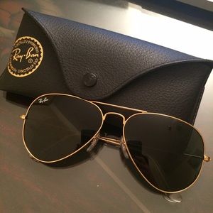 NWOT Ray-Ban Classic Aviators