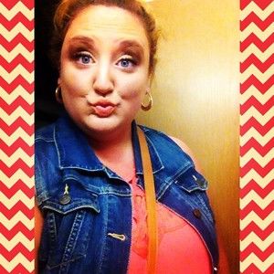 Meet your Posher, Whitney