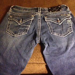 MissMe Skinnies! There is a hole!!