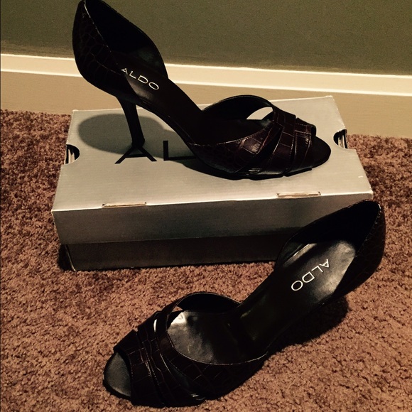 Aldo peep toes