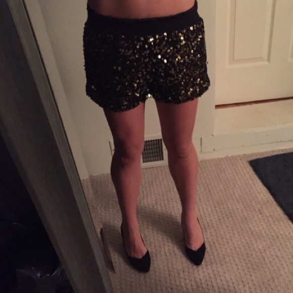 Sequin Shorts - Picture 2 of 3