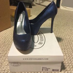 Blue Snake texture Steve Madden Platform heels