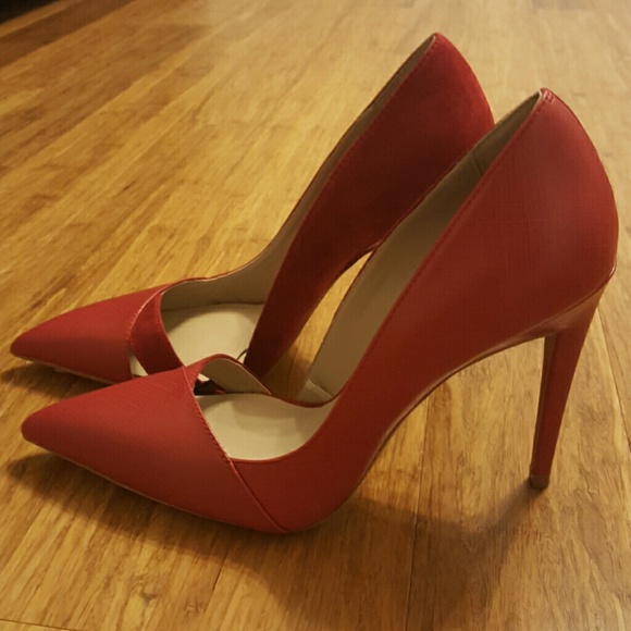 Brand New Red Zara pointy toe heels.US9/Euro40