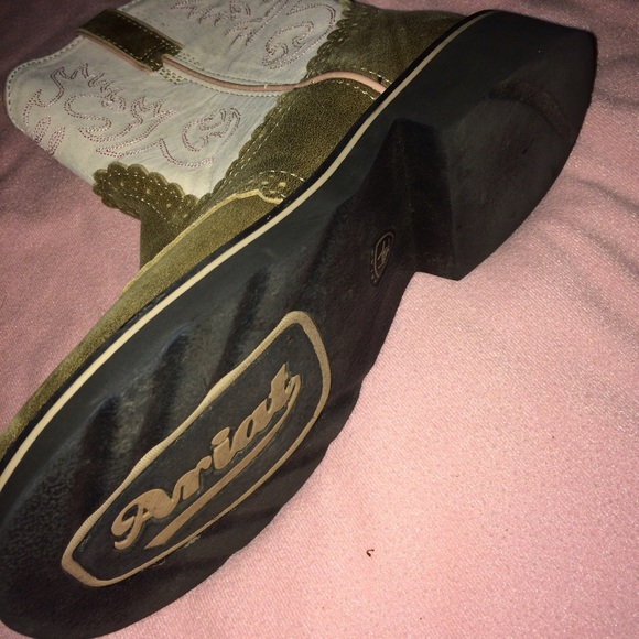 Ariat Cowgirl Boots - Picture 4 of 4
