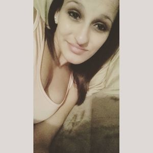 Meet your Posher, Kendall erin