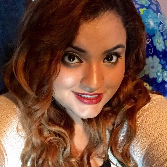 Meet your Posher, Vanessa - Picture 1 of 1