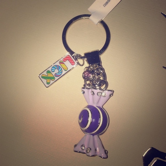 Key chains - Picture 1 of 3