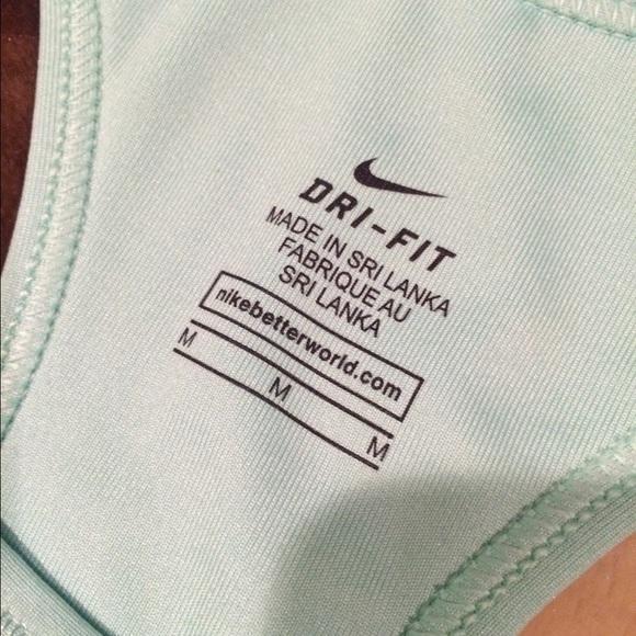 Nike sports bra SOLD - Picture 2 of 3