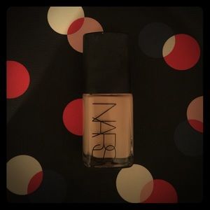 NARS SHEER GLOW