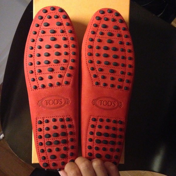 Authentic Tods driving shoes - Picture 2 of 3