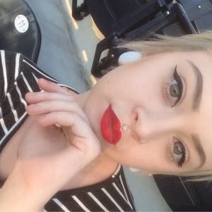 Meet your Posher, Kylee