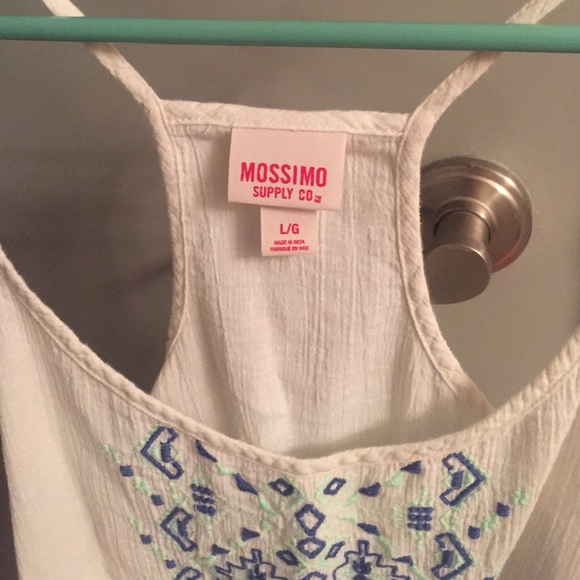 Top - Picture 2 of 3