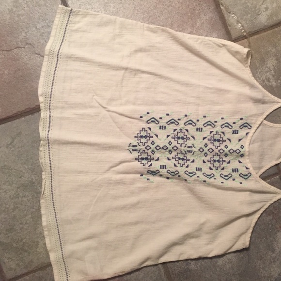 Top - Picture 3 of 3