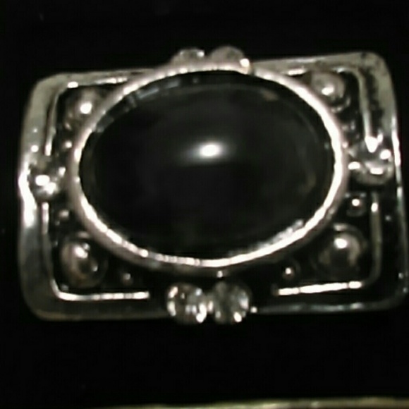 Ring - Picture 2 of 4