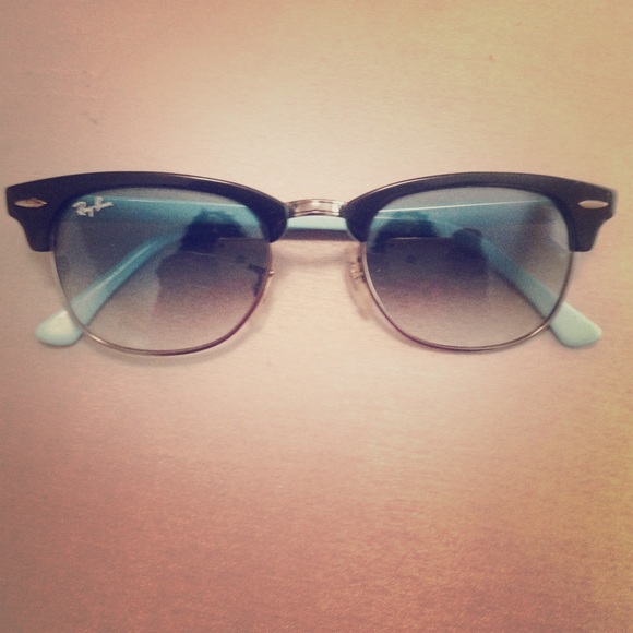 AUTHENTIC Ray-ban club master.