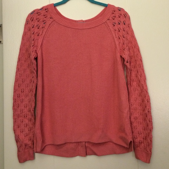 Pull Over Sweater w/ detailed back