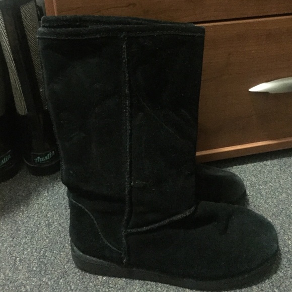 Black UGG style boots