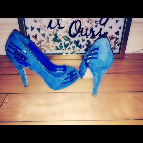 BCBGirls Blue suede peep toe pumps - Picture 3 of 4