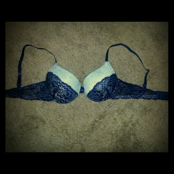 34B XOXO lacey push up bra