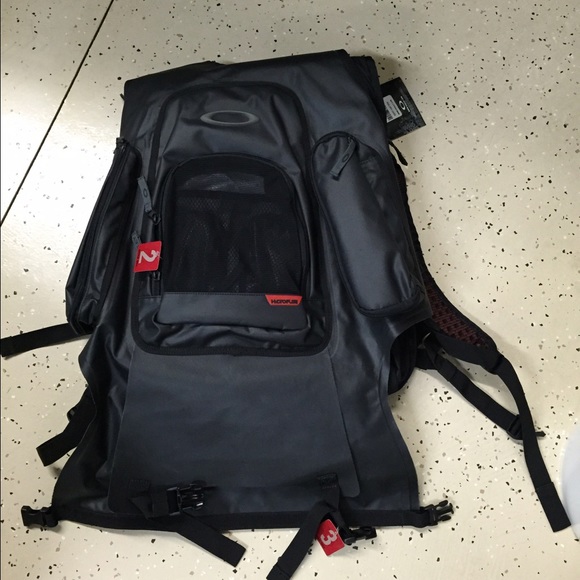 Oakley Water proof Dry BackPack. - Picture 1 of 4