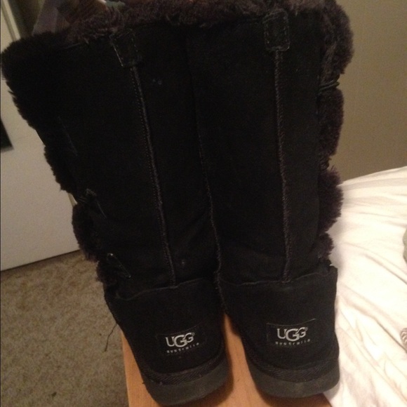 NEW UGG BOOTS